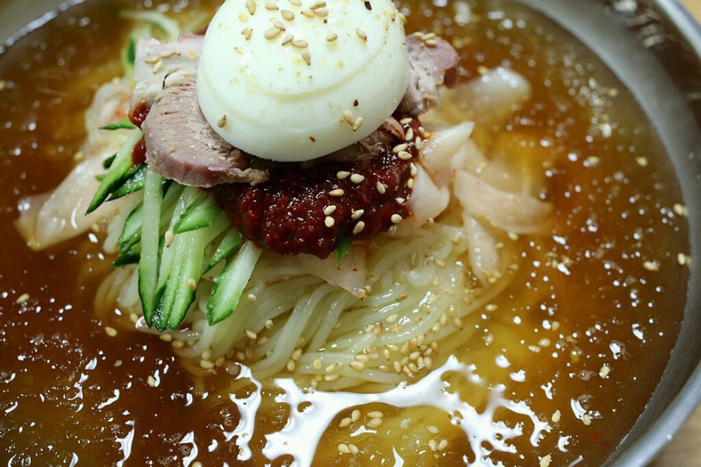 Korean noodle noodle dish Busan Jung-gu Ilmi Milmyeon