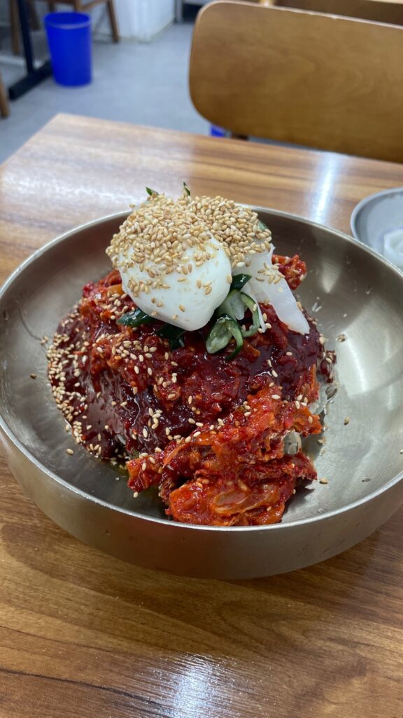 경동함흥냉면 (Kyungdong Hamheung Cold Noodles)