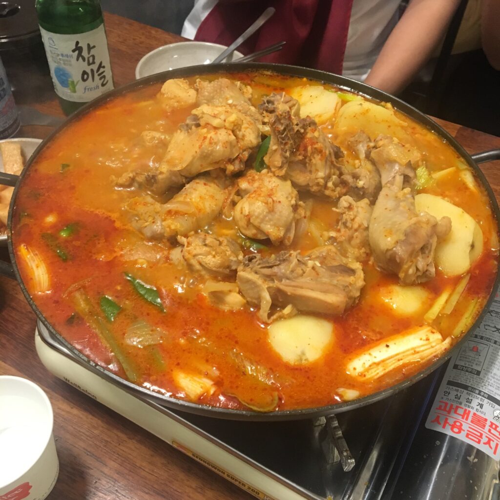 韩国鸡鸭肉料理 首尔市政厅南大门店