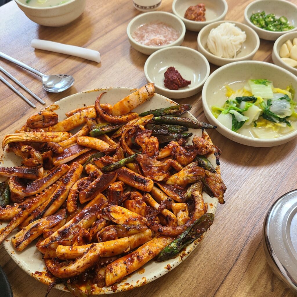 경북 경주시 한식찌개전골 용궁 단골식당