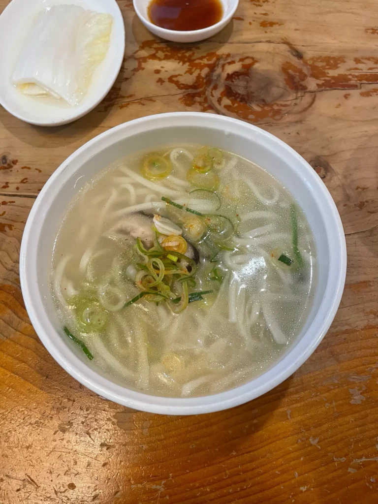 韩国面条 面食料理 首尔三清仁寺黄寺嘎勒谷水