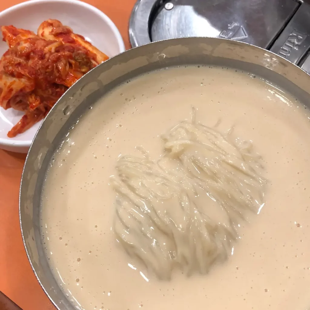 韓国ラーメン ソウル市庁 南大門 晋州 恵館